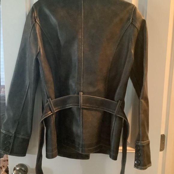 Vanity Jacket - Picture 2 of 7